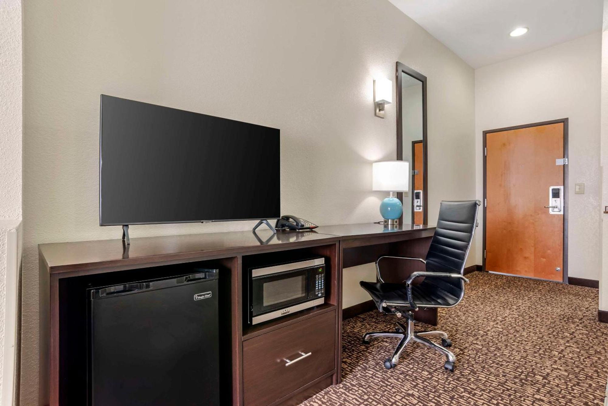 Sleep Inn & Suites Montgomery East I-85 מראה חיצוני תמונה