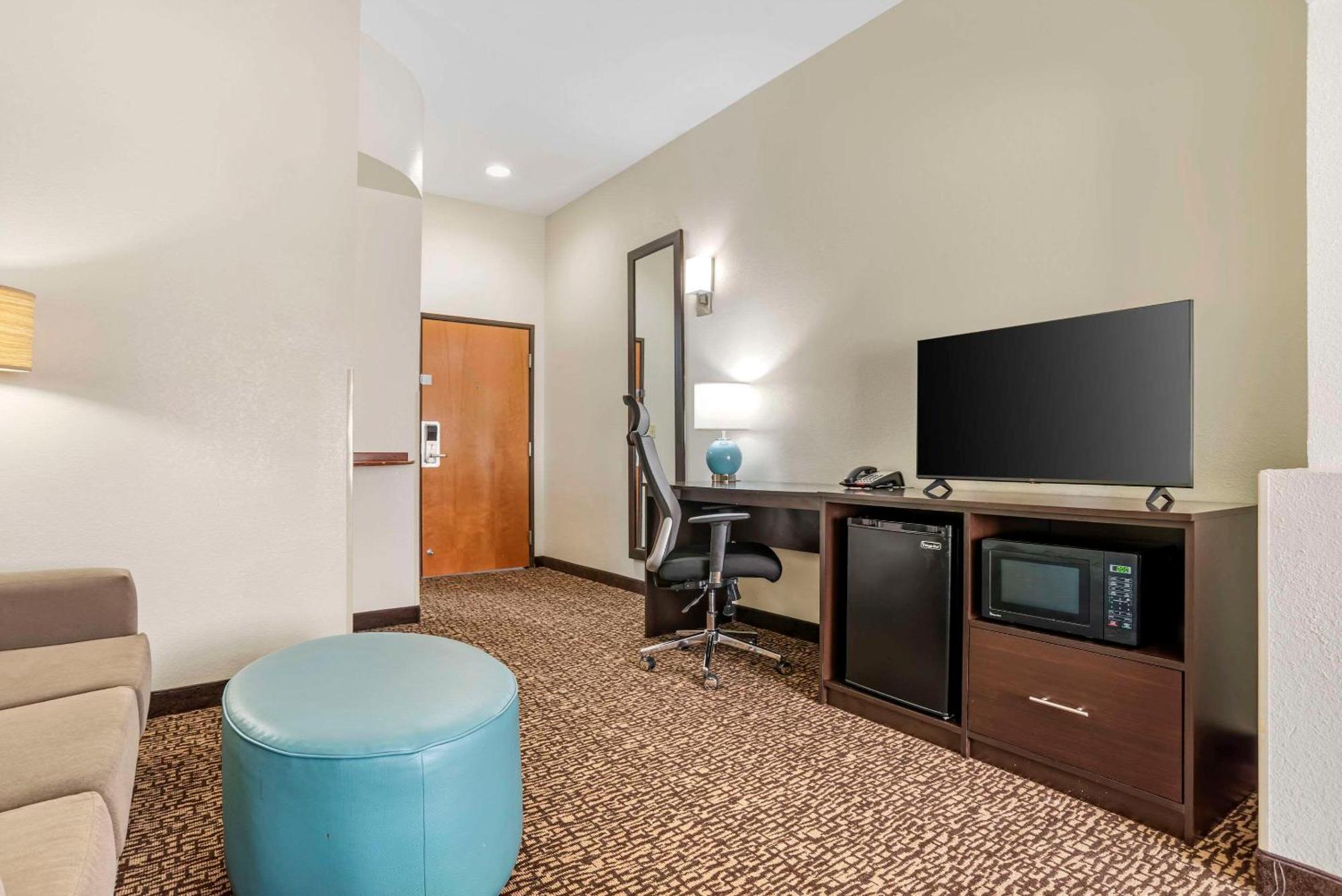 Sleep Inn & Suites Montgomery East I-85 מראה חיצוני תמונה