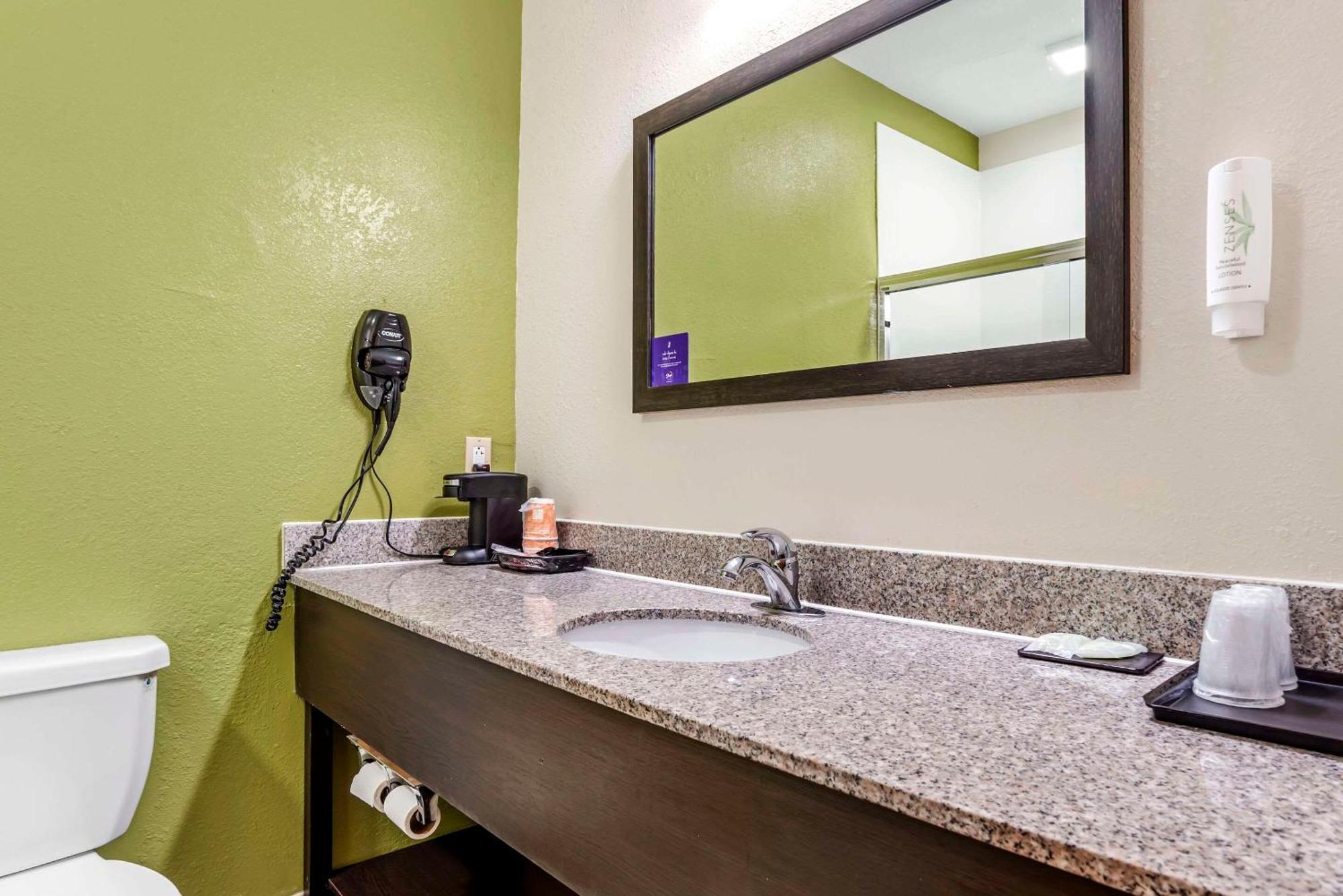Sleep Inn & Suites Montgomery East I-85 מראה חיצוני תמונה